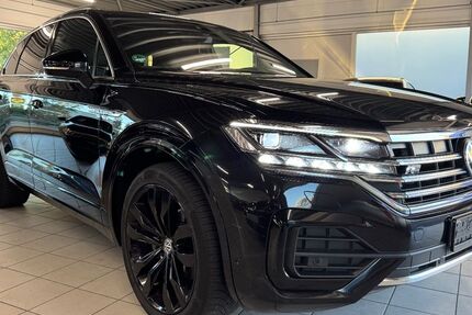 VW Touareg 178.000 km 37.500 € Rüsselsheim 65428