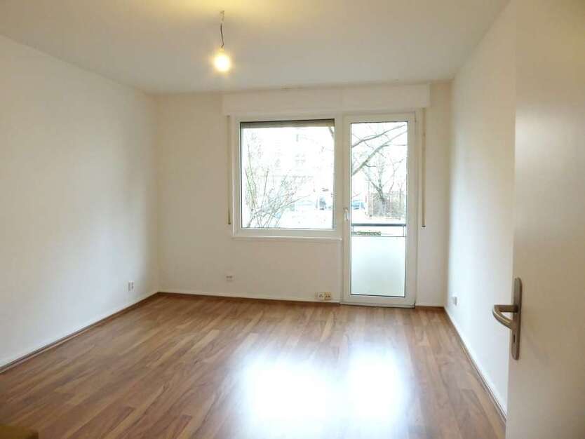 Wohnung zum Mieten in Frankfurt am Main 475 € 27 m²