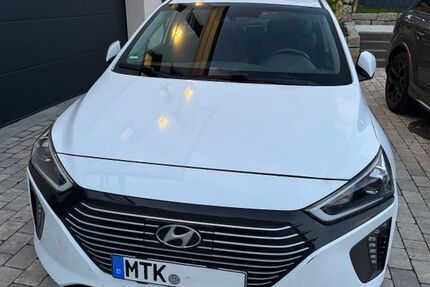 Hyundai IONIQ 78.000 km 12.500 € Hofheim am Taunus 65719
