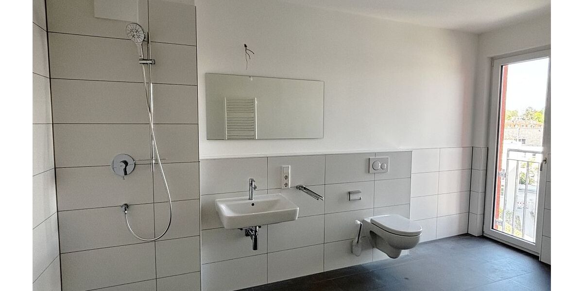 Helligkeit & Eichenholz: Barrierefreie 3-Zimmer-Wohnung mit West-Dachterrasse & Fernblick. - 3- Darmstadt Darmstadt/Vororte | Angebot:26221652