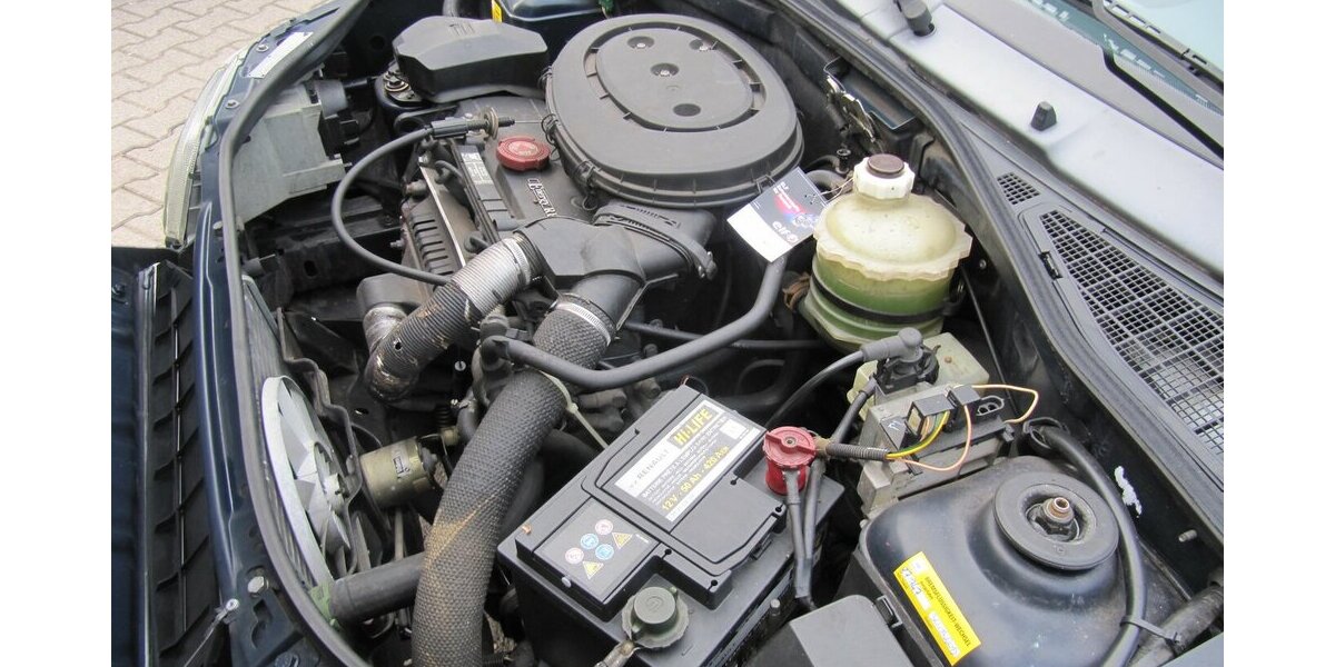 Renault Clio 1.2 RN++ Garagenfund ++ 35 Jahe jung ++ 89.300 km 1.890 &euro; Schwalbach/Taunus 65824