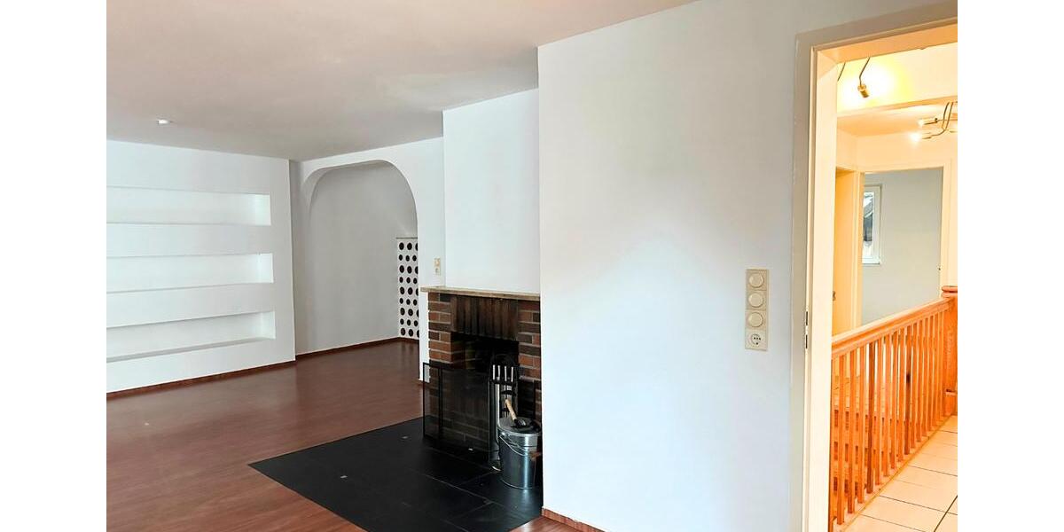 Etagenwohnung Dreieich - 3.5 Zimmer, 120 m&sup2;, 1.460&euro; | Angebot:26097921