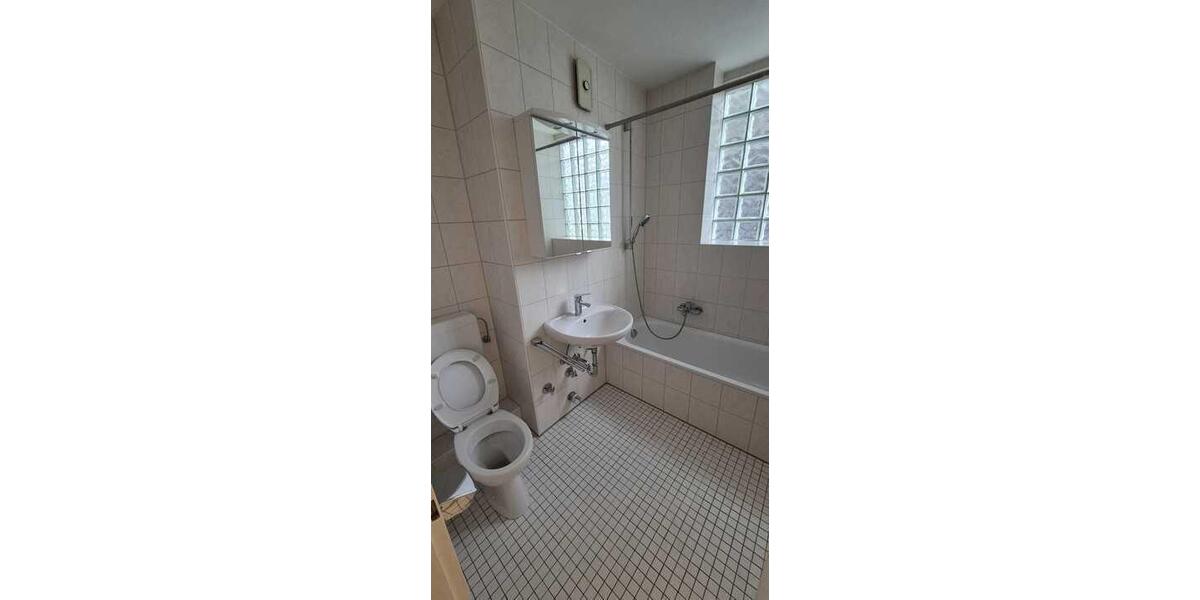 Erdgeschoßwohnung Frankfurt am Main Rödelheim - 2 Zimmer, 41 m&sup2;, 590&euro; | Angebot:26154392