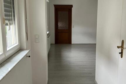 Attraktive 3-Zimmer- Einliegerwohnung in Groß-Zimmern 3 zimmer