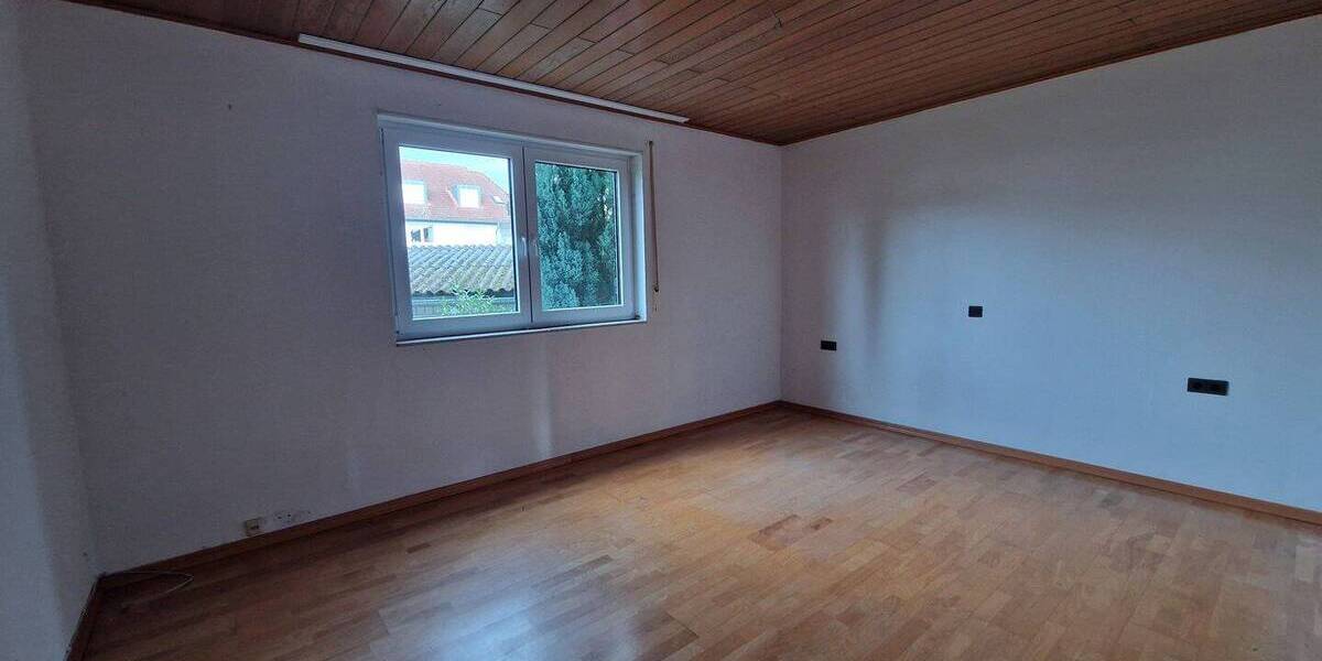 Mehrfamilienhaus, Wohnhaus Großkrotzenburg - 8 Zimmer, 288 m&sup2;, 615.000&euro; | Angebot:26092205
