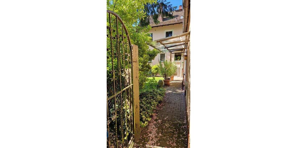 Mehrfamilienhaus, Wohnhaus Bad Homburg Ober-Erlenbach - 8 Zimmer, 177 m&sup2;, 725.000&euro; | Angebot:24821754