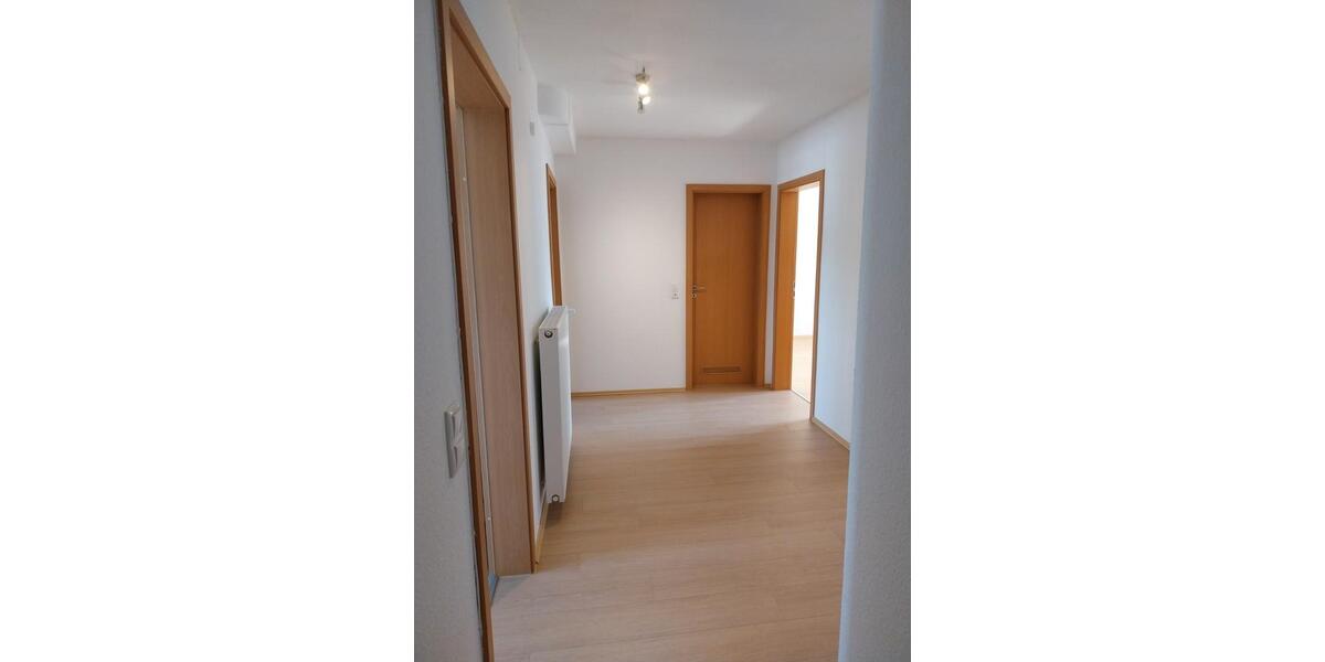 Dachgeschoßwohnung Aschaffenburg Damm - 2 Zimmer, 68 m&sup2;, 780&euro; | Angebot:26327168