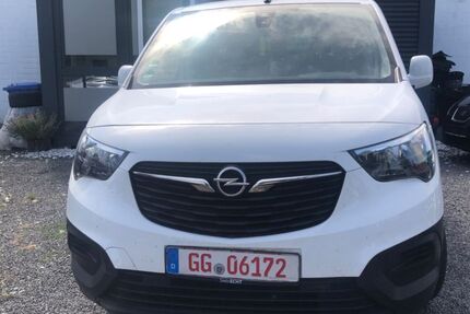 Opel Combo 146.817 km 8.400 &euro; Raunheim 65479