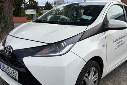 Toyota Aygo (X) 132.621 km 5.500 &euro; Dietzenbach 63128