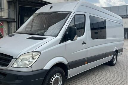 Mercedes-Benz Sprinter 235.000 km 7.990 € Frankfurt am Main 65933