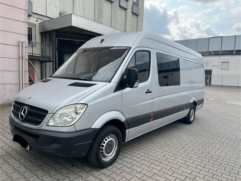 Mercedes-Benz Sprinter 235.000 km 7.990 € Frankfurt am Main 65933