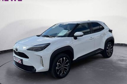 Toyota Yaris Cross 28.501 km 25.990 &euro; Dieburg 64807