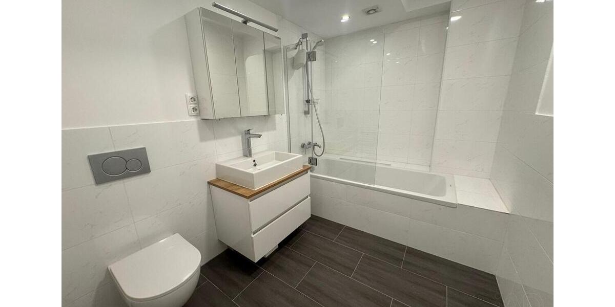 Etagenwohnung Frankfurt am Main Bornheim - 4 Zimmer, 110 m&sup2;, 2.000&euro; | Angebot:25569036