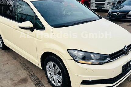 VW Touran 443.000 km 7.490 € Mühlheim am Main 63165