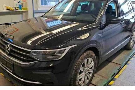 VW Tiguan 117.175 km 23.980 &euro; Frankfurt 60326