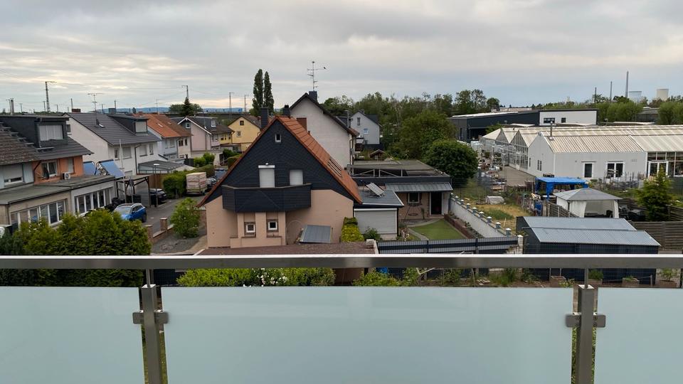 Etagenwohnung Hanau Großauheim - 3 Zimmer, 96 m&sup2;, 1.200&euro; | Angebot:26639022