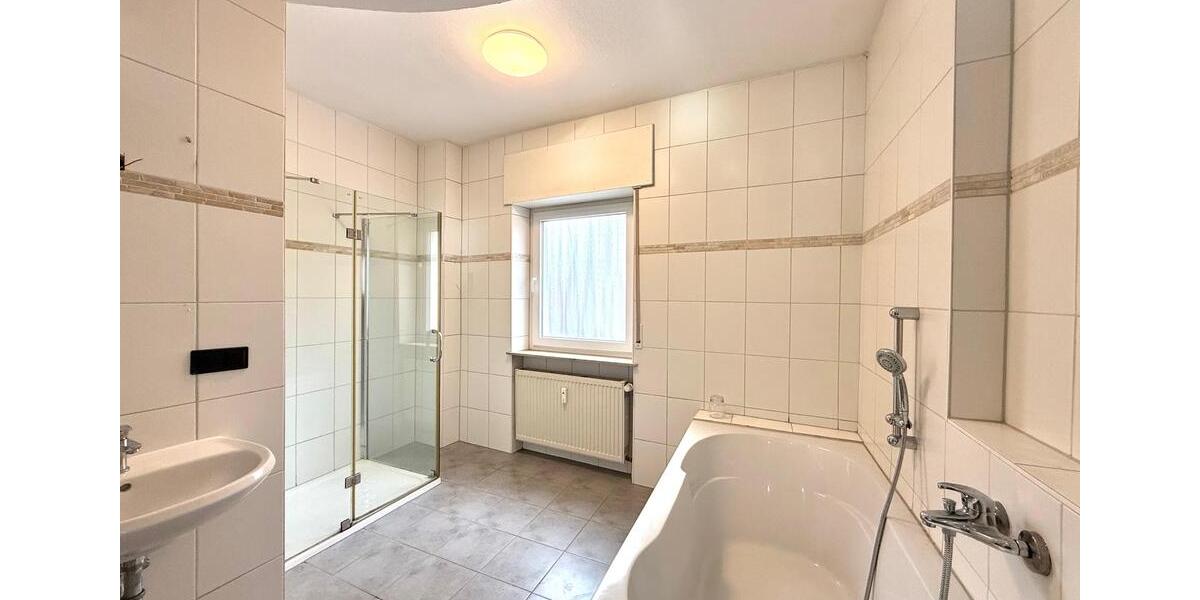 Bezugsfertige Erdgeschosswohnung mit Balkon 2 zimmer