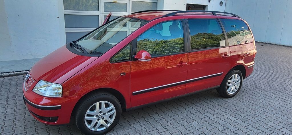 VW Sharan 153.400 km 6.900 € Frankfurt 60385