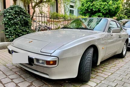 Porsche 944 165.900 km 18.500 &euro; Frankfurt 60316