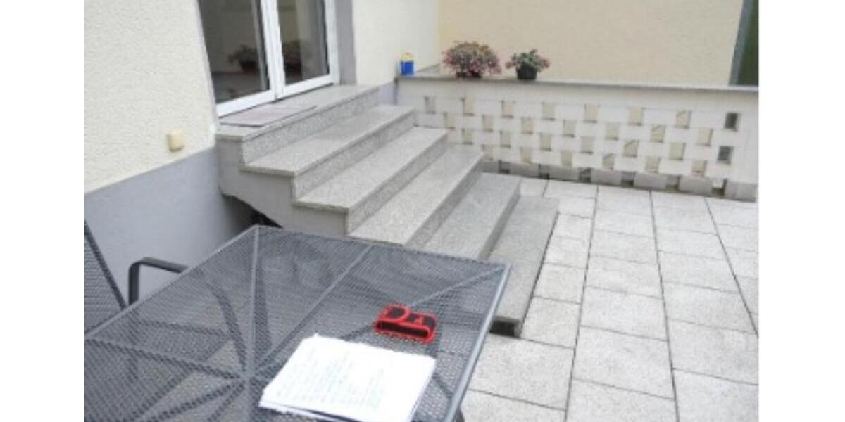 Reihenhaus mit Garten mitten in Frankfurt am Main 7 zimmer