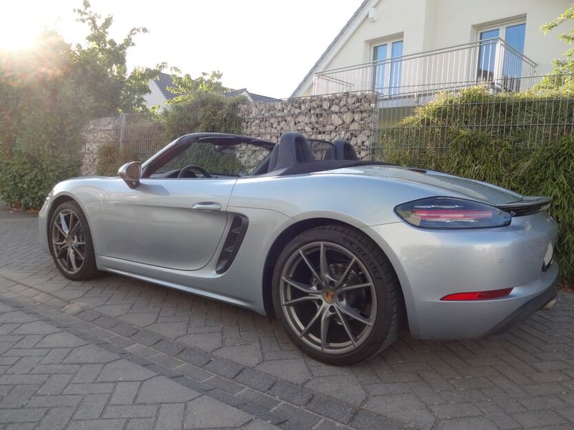 Porsche Boxster 15.000 km 56.500 € Weiterstadt 64331