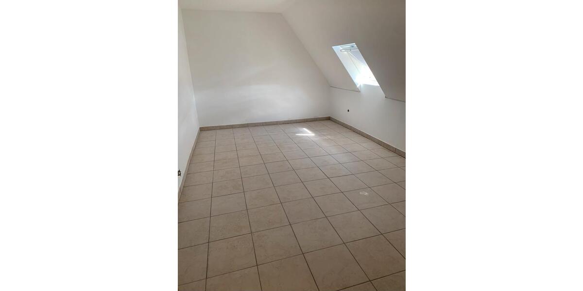 Maisonette-Wohnung mit Garten, 2 Stellplätzen + PROVISIONSFREI 5 zimmer