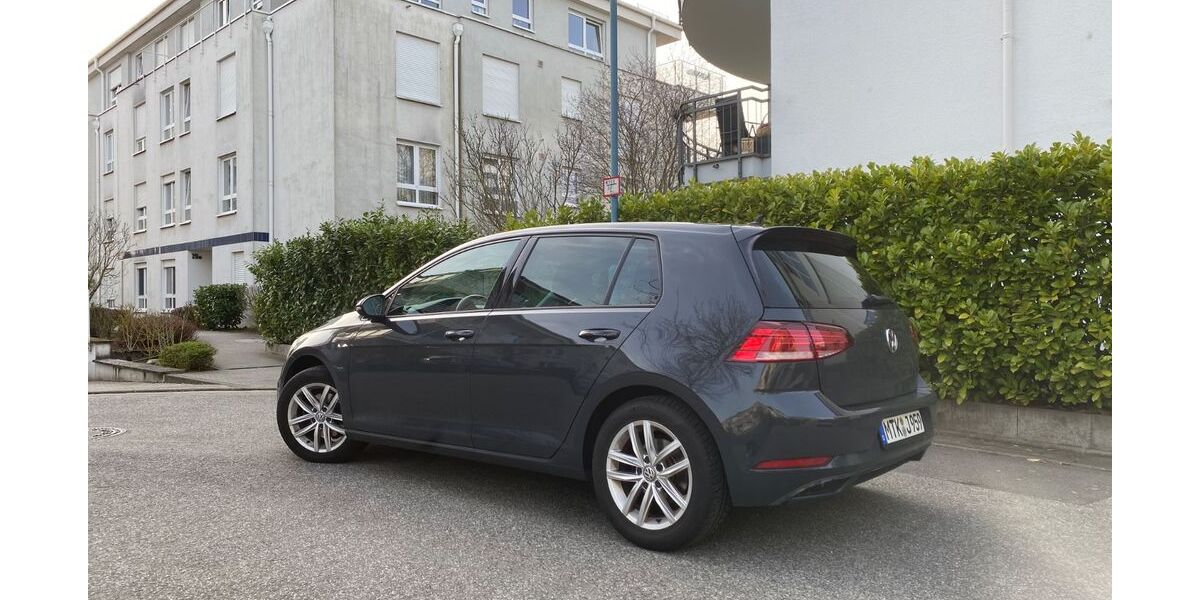 VW Golf 111.000 km 10.999 &euro; Hattersheim 65795