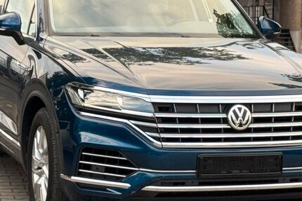 VW Touareg 155.700 km 35.500 &euro; Frankfurt am Main 65933