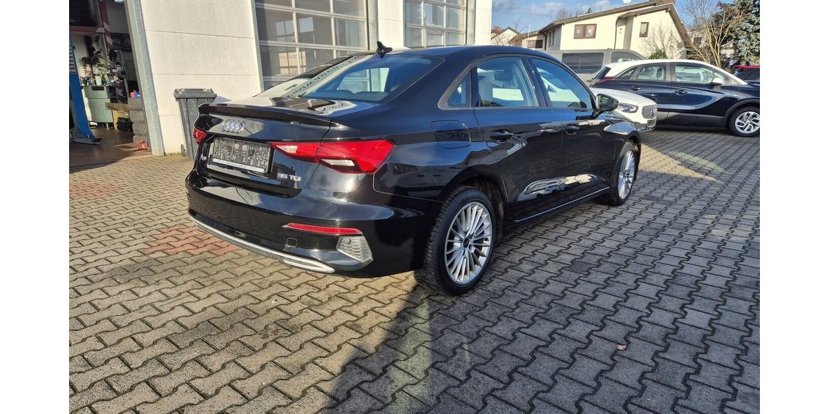 Audi A3 35 TDI advanced Navigation, AHK, AppleCarplay 69.827 km 21.900 &euro; Rodgau 63110
