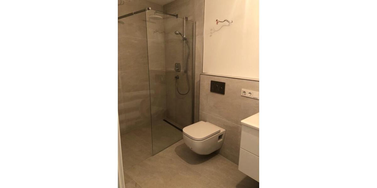 Einfamilienhaus Dreieich - 9 Zimmer, 300 m&sup2;, 3.990&euro; | Angebot:26336525