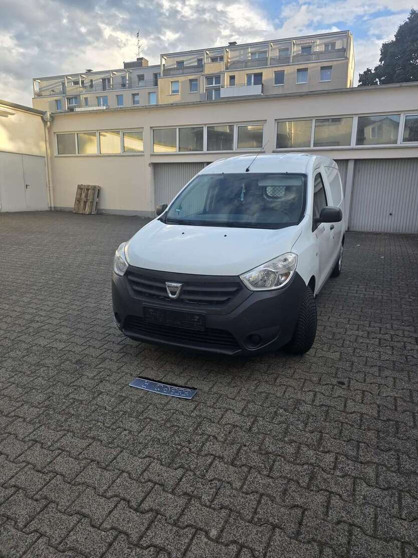Dacia Dokker 211.000 km 5.800 € Frankfurt am Main 60599