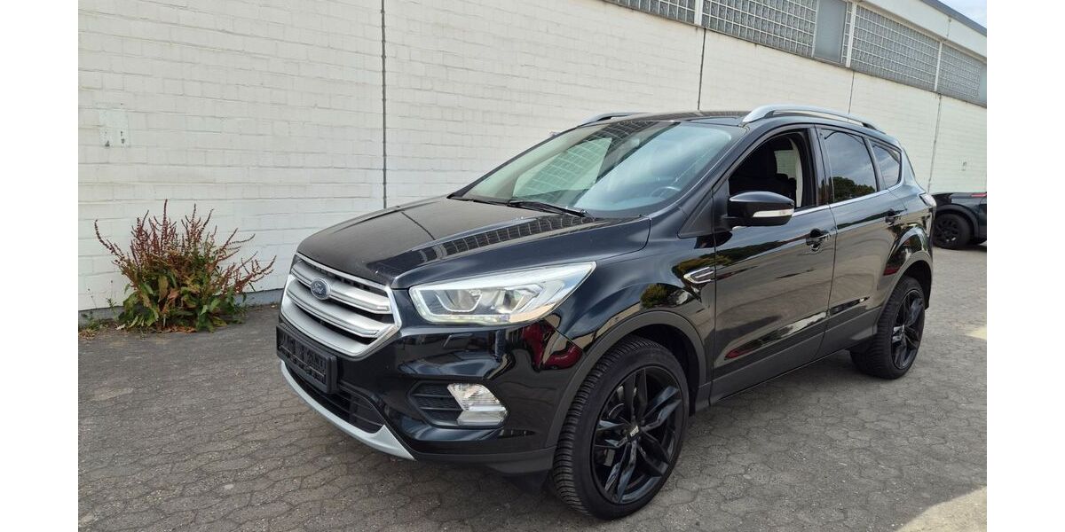 Ford Kuga 144.000 km 8.999 &euro; Kelkheim ( Taunus ) 65779