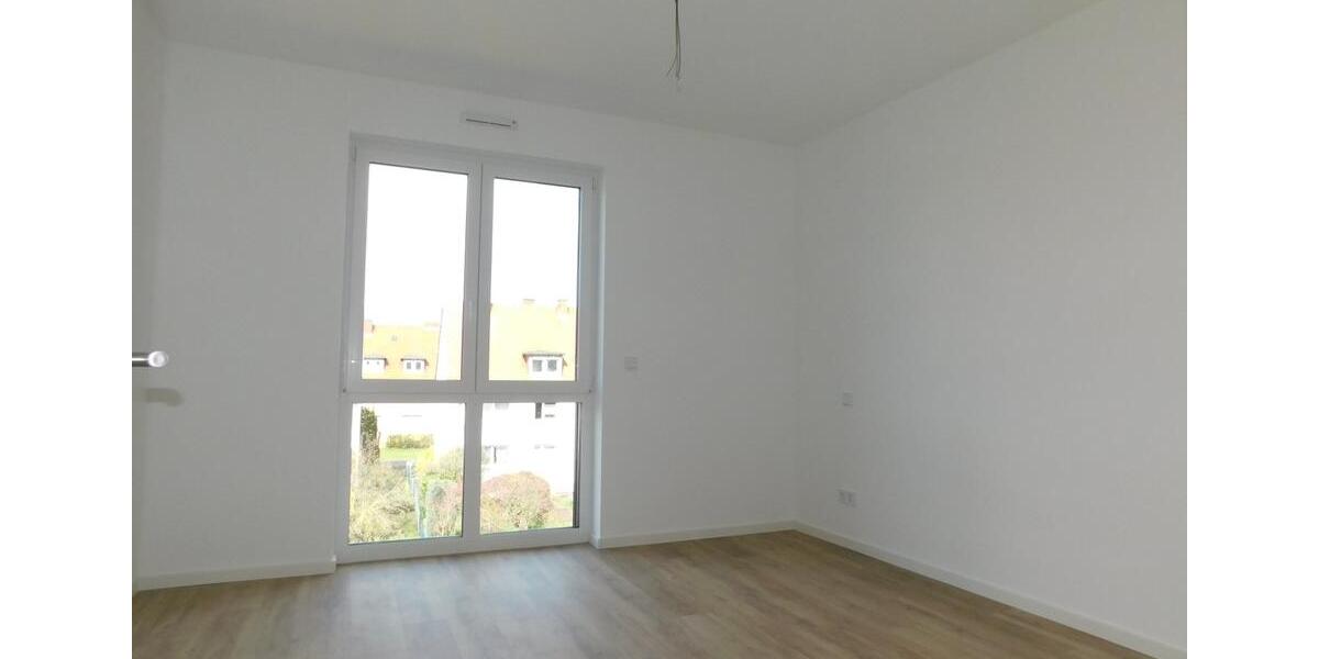 Dachgeschoßwohnung Hanau Lamboy - 3 Zimmer, 91 m&sup2;, 1.450&euro; | Angebot:25643970
