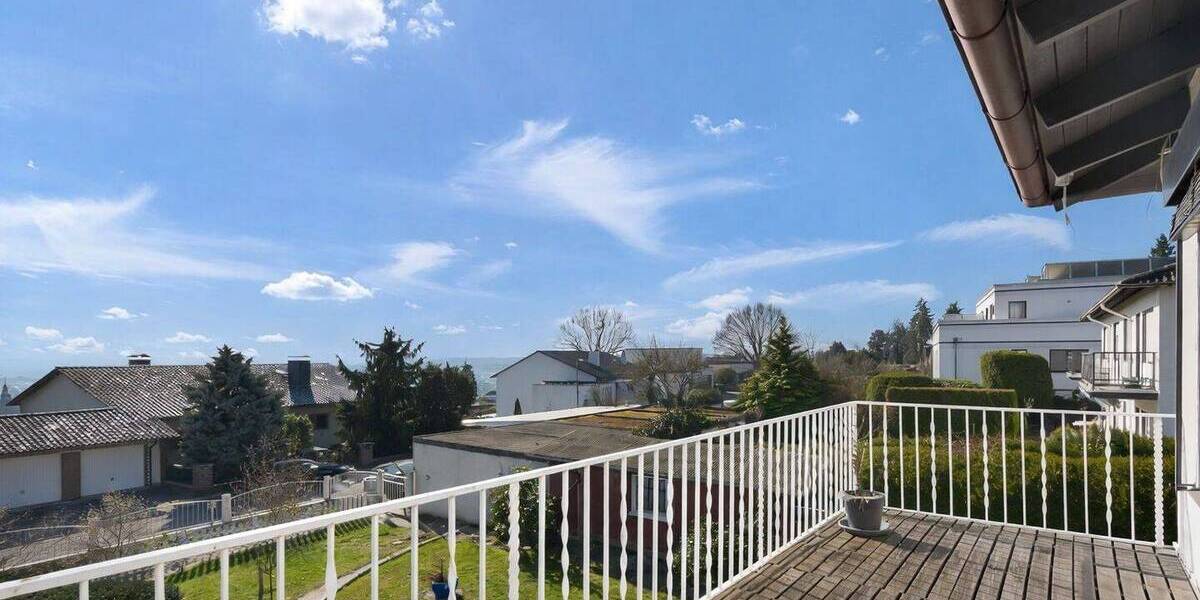 Einfamilienhaus Rosbach vor der Höhe Ober-Rosbach - 6 Zimmer, 255 m&sup2;, 1.190.000&euro; | Angebot:26128493