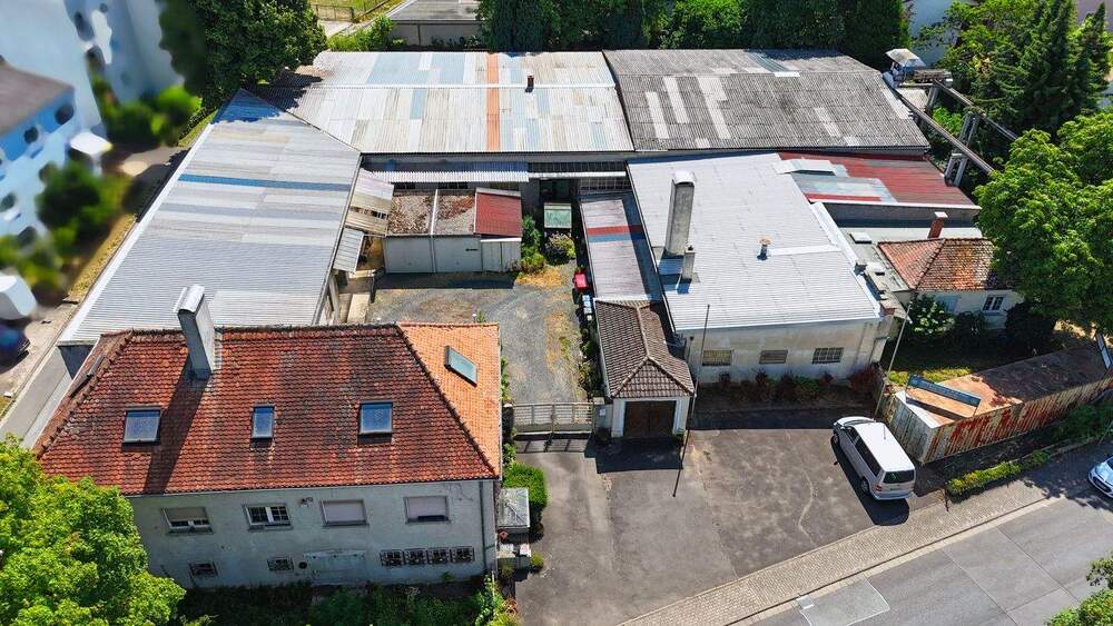 Handwerk & Logistik - Industriehalle mit Freifläche in Schöneck zimmer