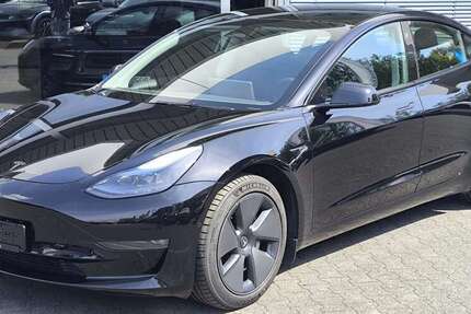 Tesla Model 3 81.503 km 28.450 &euro; Dieburg 64807