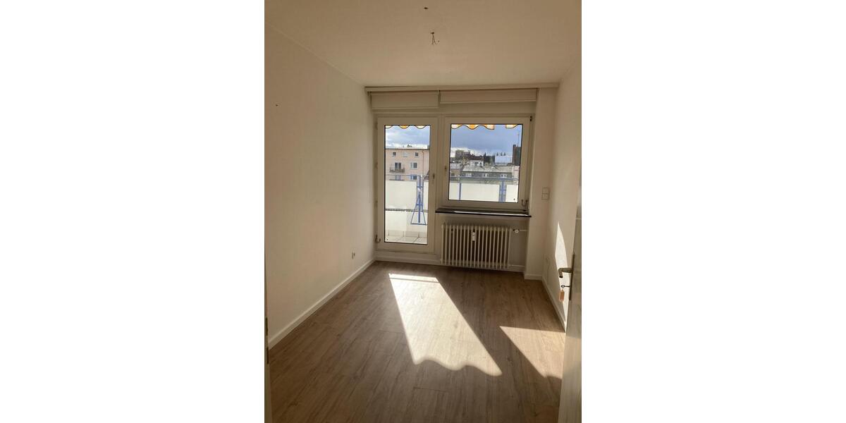 Etagenwohnung Offenbach am Main - 4 Zimmer, 82 m&sup2;, 1.400&euro; | Angebot:26201755