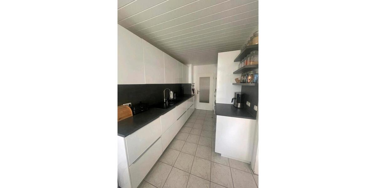 Etagenwohnung Dietzenbach - 3 Zimmer, 90 m&sup2;, 240.000&euro; | Angebot:27428986
