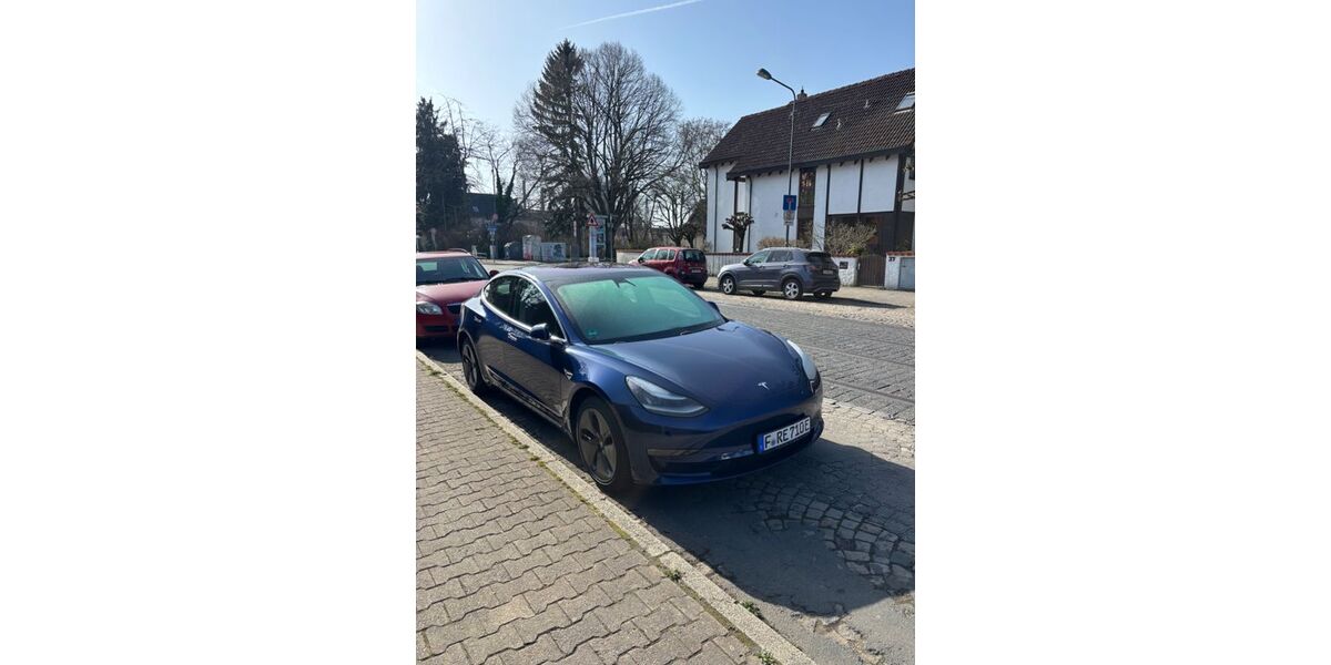 Tesla Model 3 105.179 km 18.990 &euro; Frankfurt 60388