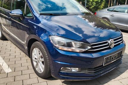 VW Touran 186.313 km 11.950 € Bad Soden 65812