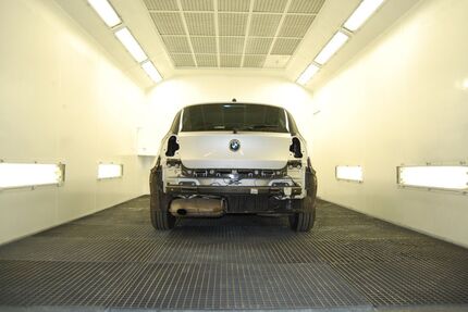 Autolackiererei KFZ-Werkstatt Lackieranlage (Gewerbehalle Werkhalle ) in TOP Lage von Dieburg zimmer