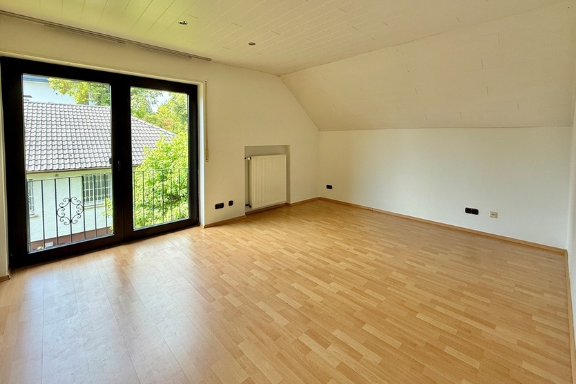 Repräsentativ und top gepflegt: Exclusive kleine Villa in Offenbach-Buchrain! 8 zimmer