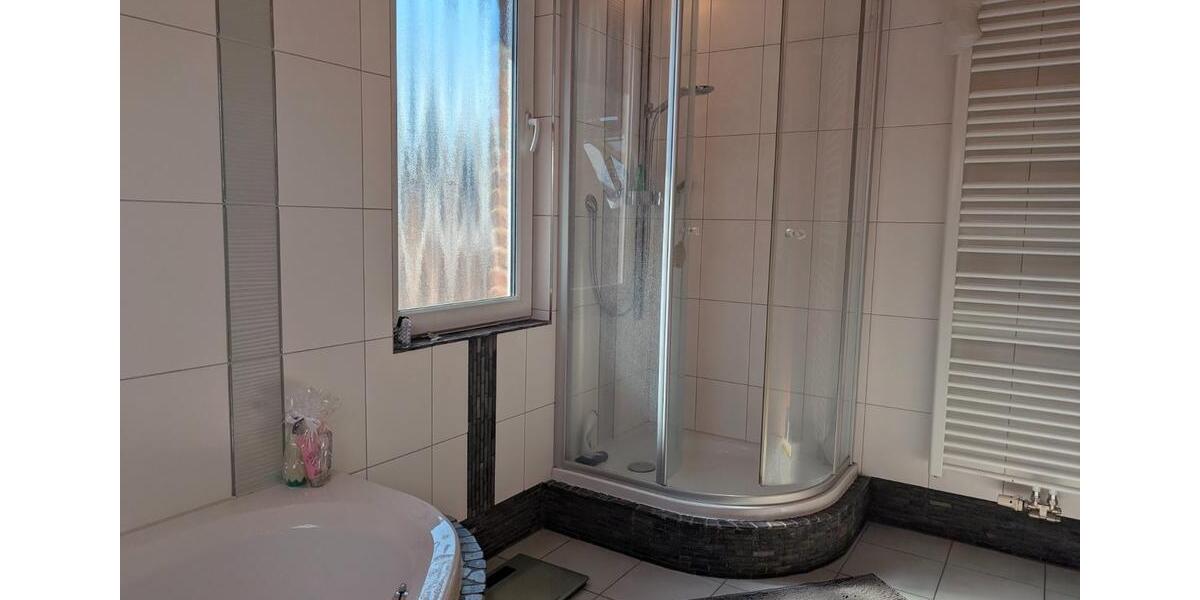 Doppelhaushälfte Hanau Kesselstadt - 6.5 Zimmer, 170 m&sup2;, 580.000&euro; | Angebot:26365698