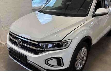 VW T-Roc 21.300 km 28.499 € Buedingen 63654