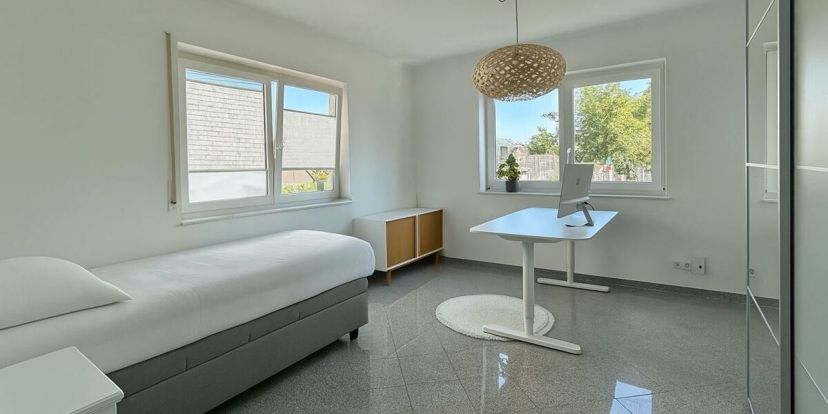 Neu-Isenburg-Buchenbusch: Mehrgenerationenhaus mit Traumgrundstück am Waldrand! - Zweifamilienhaus Neu-Isenburg Isenburg | Angebot:25264725