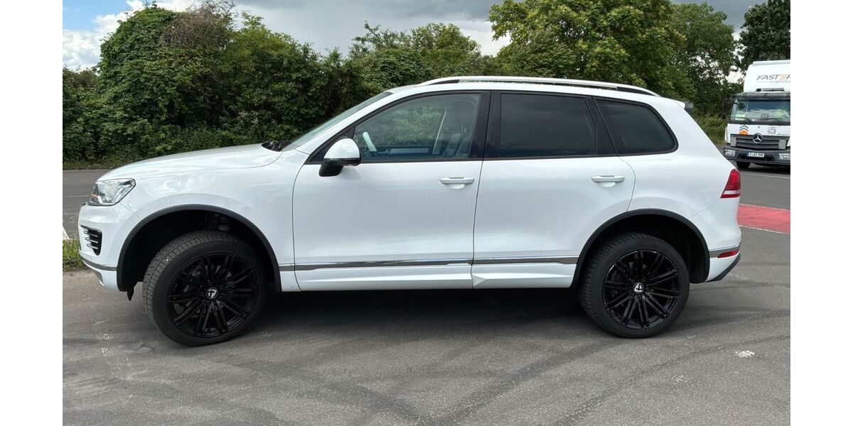 VW Touareg 289.000 km 14.000 &euro; Rüsselsheim 65428