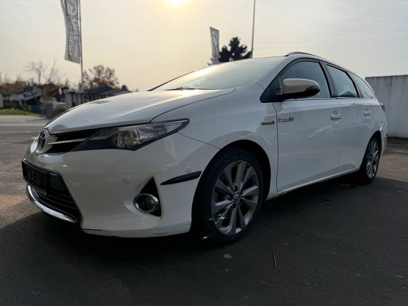 Toyota Auris 461.943 km 5.999 € Frankfurt am Main 60386