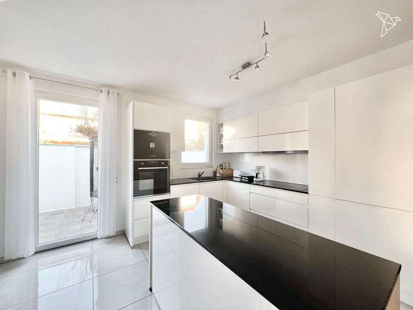 Haus zum Kaufen in Mühlheim am Main 1.090.000 € 217 m²