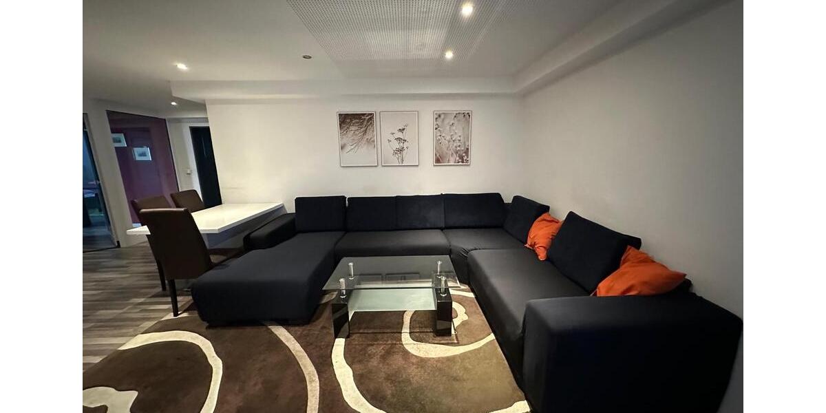 Etagenwohnung Hasselroth - 7 Zimmer, 200 m&sup2;, 2.500&euro; | Angebot:26557395