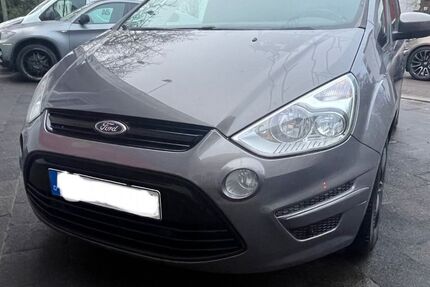 Ford S-Max 239.500 km 4.700 &euro; Frankfurt 60598